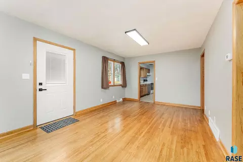 3201 E 13th St, Sioux Falls, SD 57103 photo 5