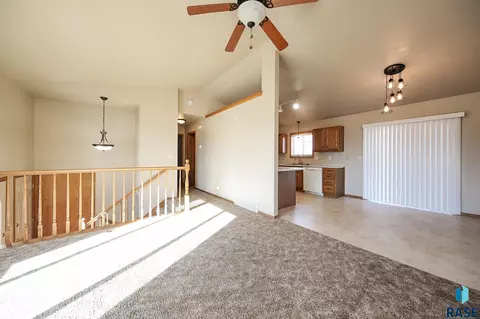 6900 W 68 St, Sioux Falls, SD 57106 photo 7