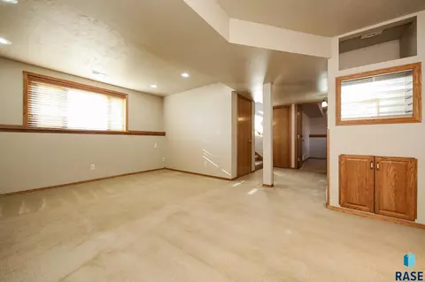 6900 W 68 St, Sioux Falls, SD 57106 photo 16
