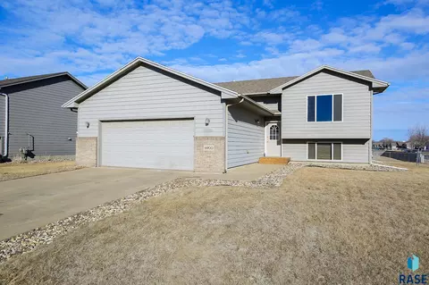 6900 W 68 St, Sioux Falls, SD 57106 photo 1