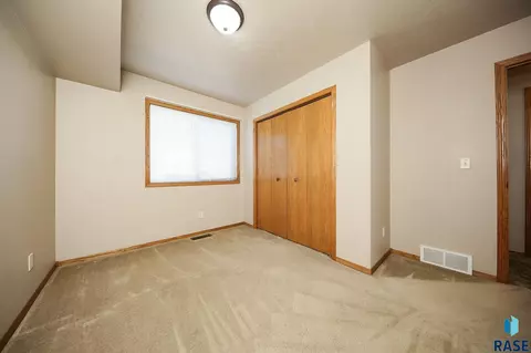 6900 W 68 St, Sioux Falls, SD 57106 photo 12