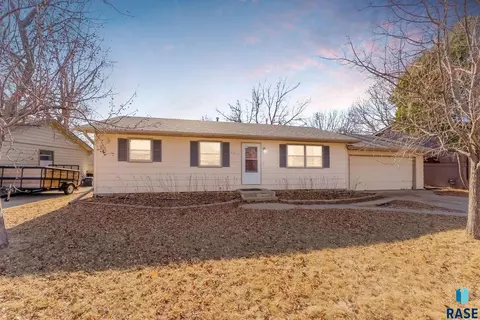 5809 W 50th St, Sioux Falls, SD 57106