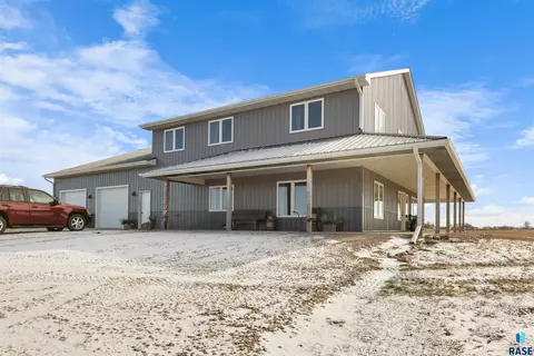 46827 252nd St, Baltic, SD 57003 photo 2