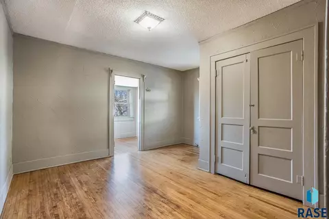 736 S Summit Ave, Sioux Falls, SD 57104 photo 19
