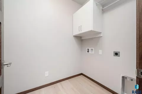 2308 E Tinley St, Brandon, SD 57005 photo 19