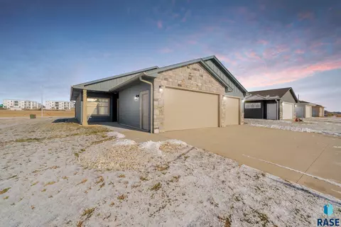 2308 E Tinley St, Brandon, SD 57005 photo 23