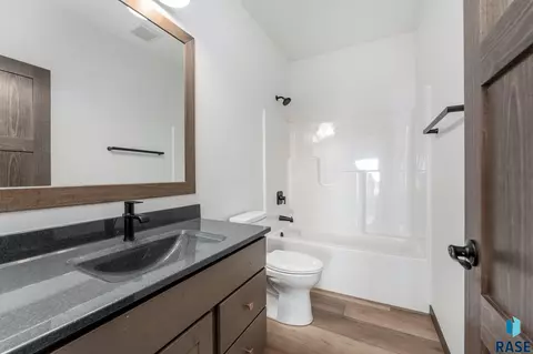 2309 E Tinley St, Brandon, SD 57005 photo 23