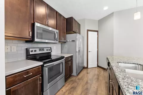 218 E 14th St, Sioux Falls, SD 57104 photo 27