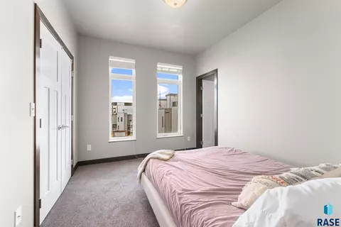 218 E 14th St, Sioux Falls, SD 57104 photo 48