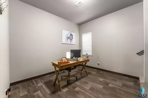 218 E 14th St, Sioux Falls, SD 57104 photo 57