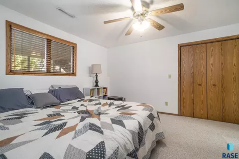 1018 NE 8th St, Madison, SD 57042 photo 26