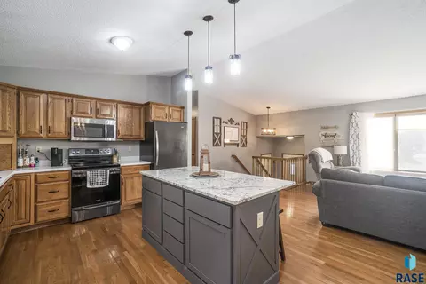 1018 NE 8th St, Madison, SD 57042 photo 15