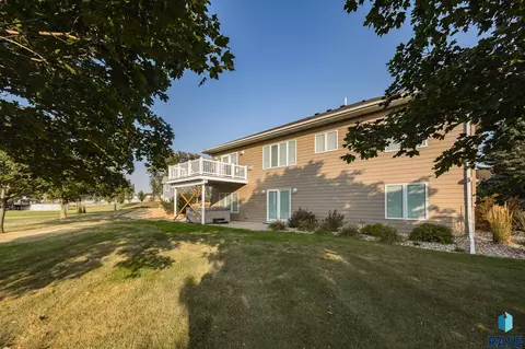 105 1st St, Chester, SD 57016 photo 10
