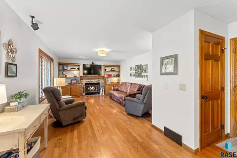 2508 E Marson Dr, Sioux Falls, SD 57103 photo 5