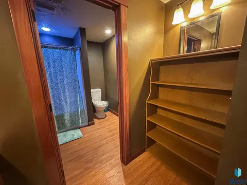 302 E 7th St, Hills, MN 56138 photo 41