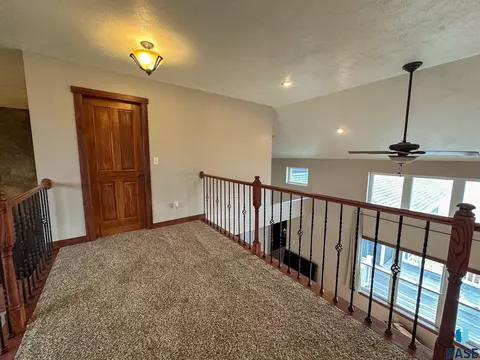 302 E 7th St, Hills, MN 56138 photo 20