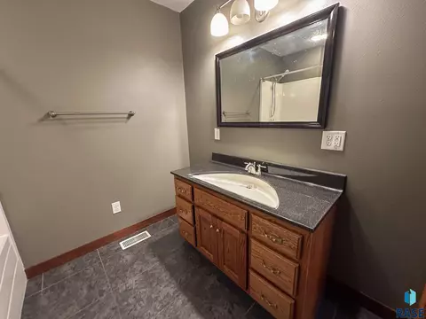302 E 7th St, Hills, MN 56138 photo 23