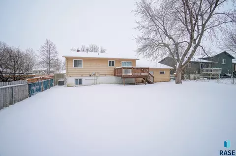 5105 S Drexel Dr, Sioux Falls, SD 57106 photo 19
