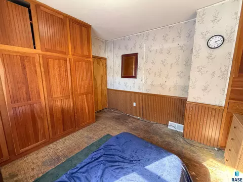 113 S Blanche Ave, Madison, SD 57042 photo 16