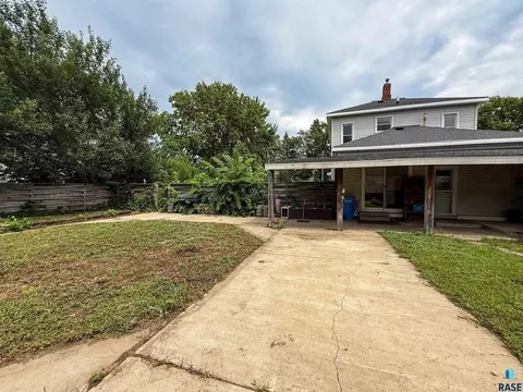 113 S Blanche Ave, Madison, SD 57042 photo 34