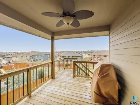 8212 E Willow Glen Cir, Sioux Falls, SD 57110 photo 26
