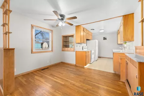 2700 E 13th St, Sioux Falls, SD 57103 photo 5