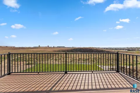 1809 E Wallin Cir, Sioux Falls, SD 57104 photo 31