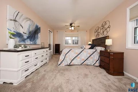 3104 E 33rd St, Sioux Falls, SD 57103 photo 27