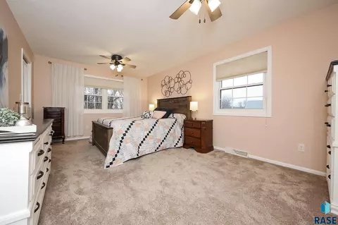 3104 E 33rd St, Sioux Falls, SD 57103 photo 28