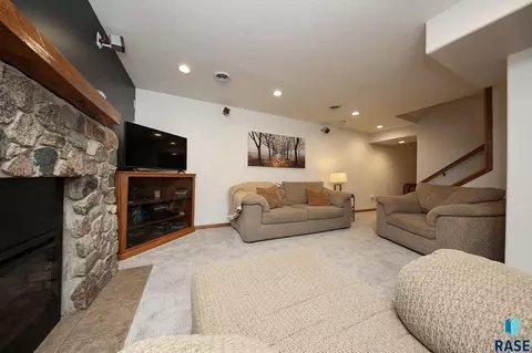 3104 E 33rd St, Sioux Falls, SD 57103 photo 40