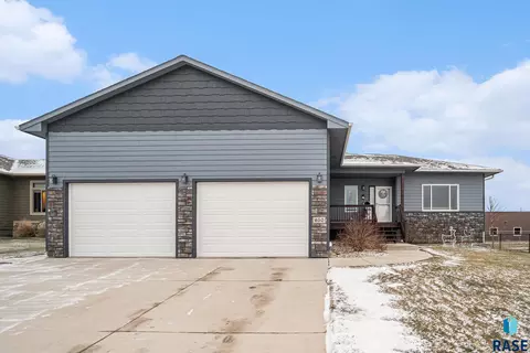 650 N Evertts St, Tea, SD 57064 photo 1