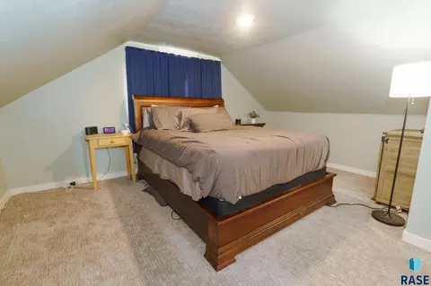 613 E 13th St, Sioux Falls, SD 57104 photo 12