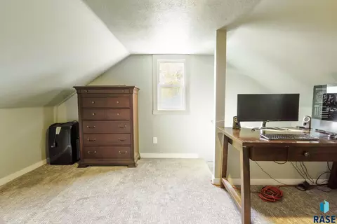 613 E 13th St, Sioux Falls, SD 57104 photo 14
