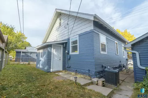 613 E 13th St, Sioux Falls, SD 57104 photo 17