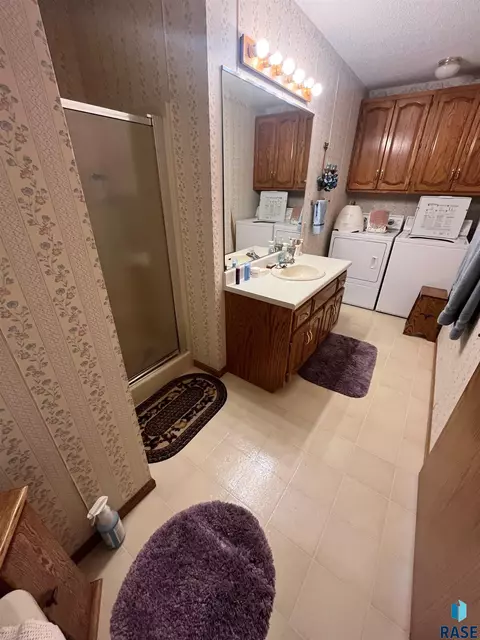 715 S Albert St, Freeman, SD 57029 photo 43