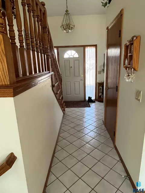715 S Albert St, Freeman, SD 57029 photo 11