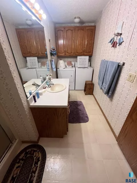 715 S Albert St, Freeman, SD 57029 photo 42