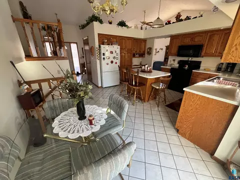 715 S Albert St, Freeman, SD 57029 photo 20