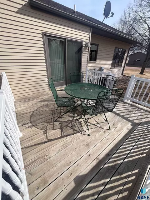 715 S Albert St, Freeman, SD 57029 photo 66