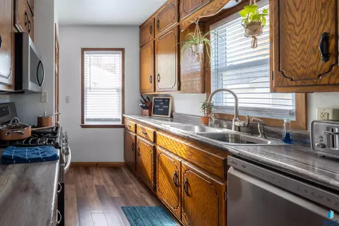 1309 E 5th St, Sioux Falls, SD 57103 photo 8