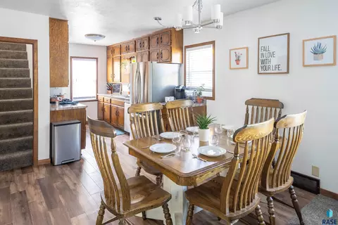 1309 E 5th St, Sioux Falls, SD 57103 photo 4