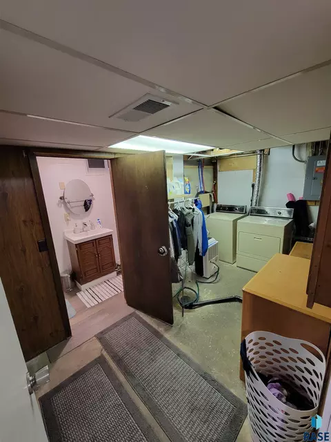 1309 E 5th St, Sioux Falls, SD 57103 photo 22