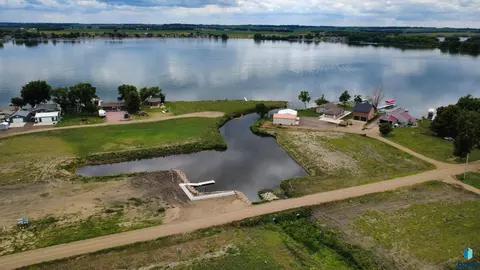 5 Dakota Ave, Madison, SD 57042 photo 31