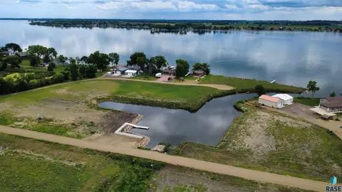 5 Dakota Ave, Madison, SD 57042 photo 30