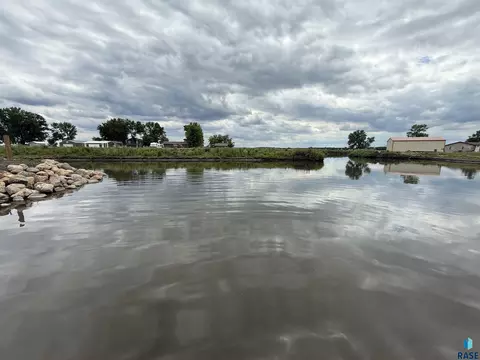 5 Dakota Ave, Madison, SD 57042 photo 35