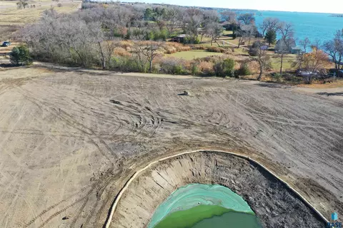6 Crescent Ln, Madison, SD 57042 photo 5