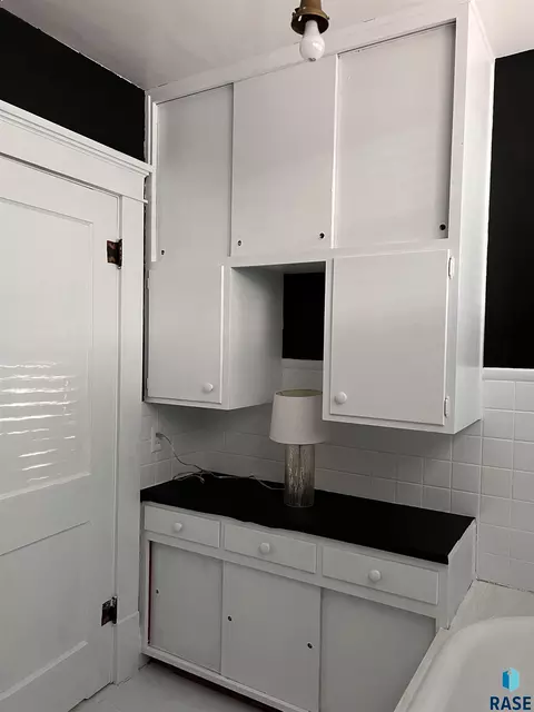 412 S Cherry St, Freeman, SD 57029 photo 18