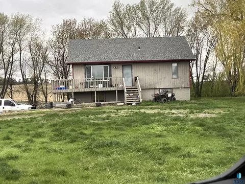 25475 473rd Ave, Baltic, SD 57003 photo 1
