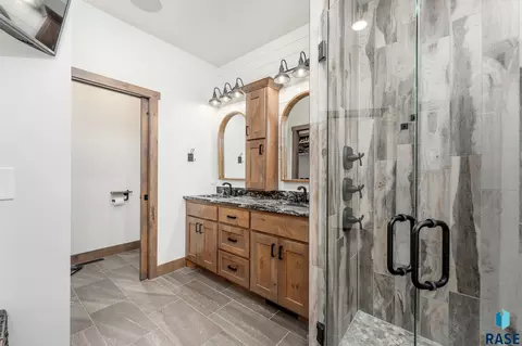2415 N Reichelt Cir, Tea, SD 57064 photo 20