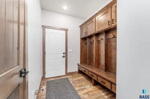 2415 N Reichelt Cir, Tea, SD 57064 photo 16